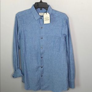Brand New! Crosby & Howard Blue Denim ButtonUp - M